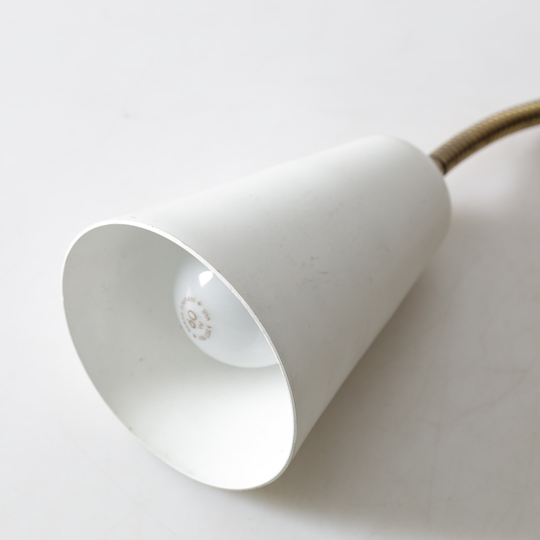 VÄGGLAMPA, mässing och plåt, 5414, KLK, 1900-tal.