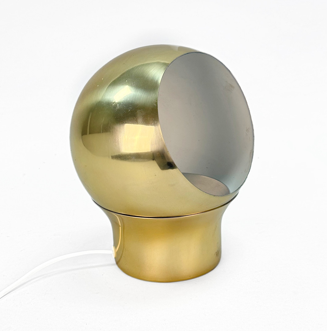 VÄGGLAMPA - Mässing "Klot 3" Hemi, 1970-tal.
