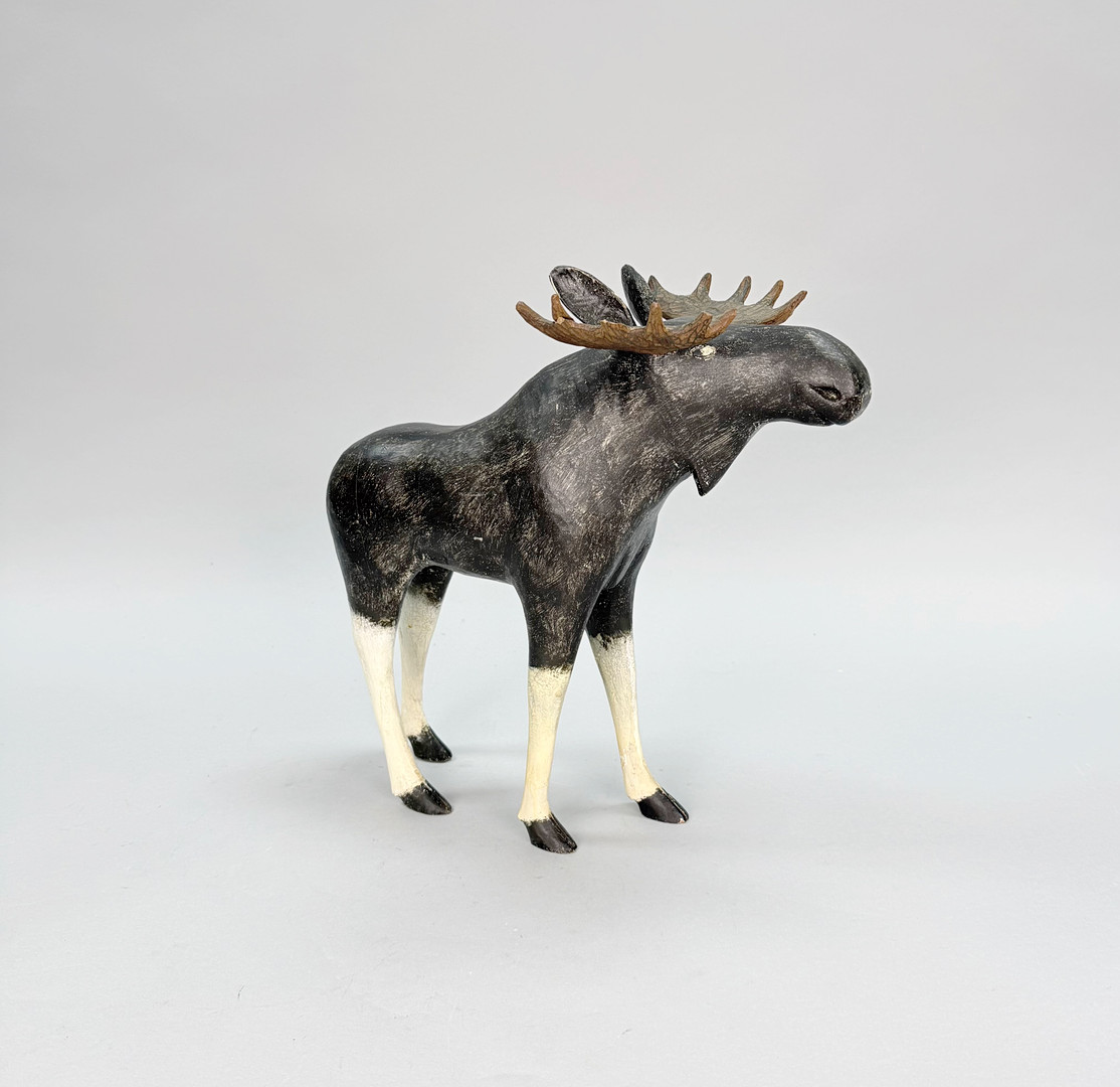 TRÄSKULPTUR - Älg snidad.