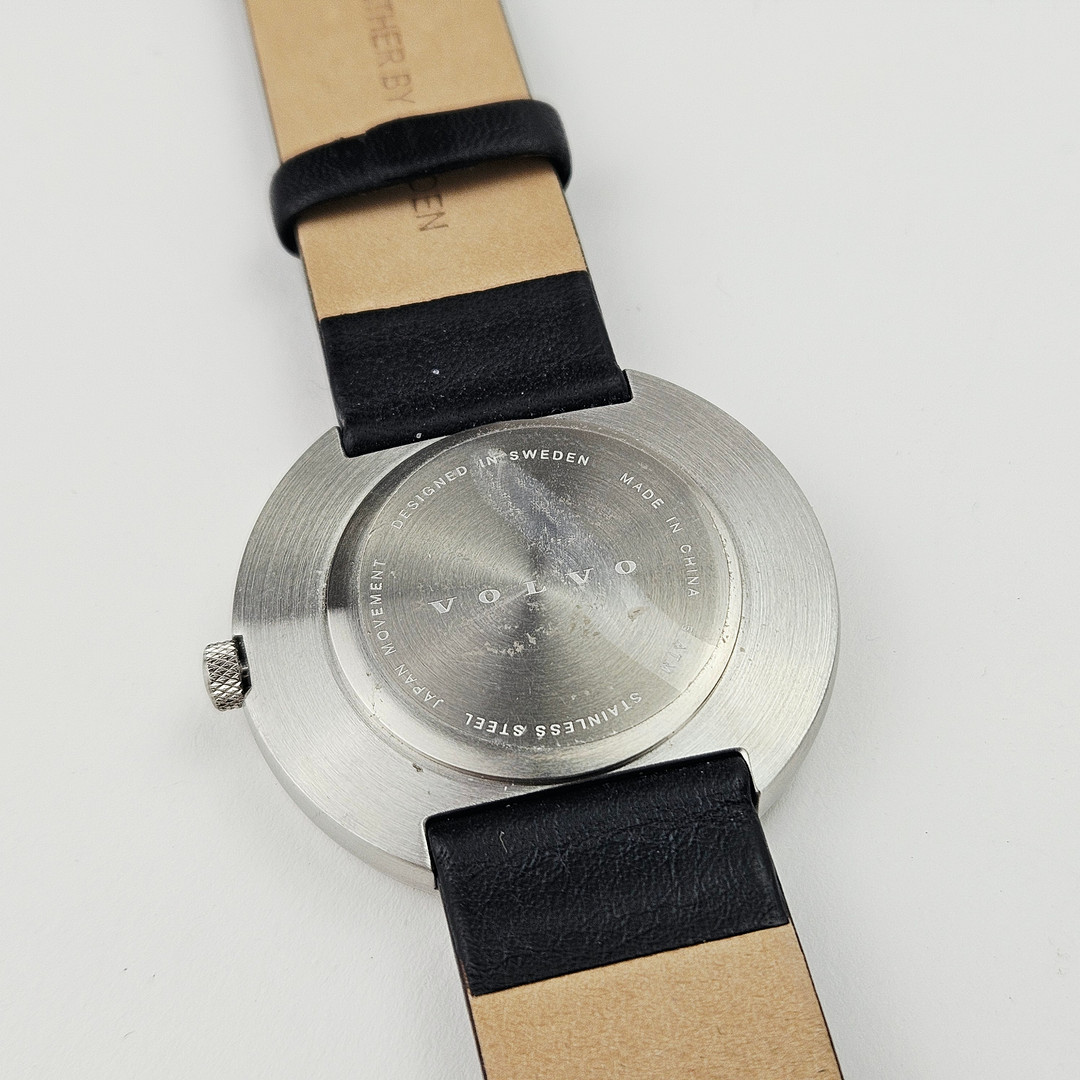 ARMBANDSUR, 2 st, stål, Volvo.