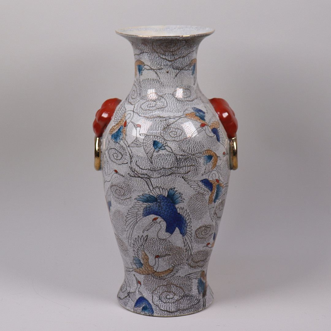 VAS, Kina, krackelerad dekor med tranor, 1900-tal.