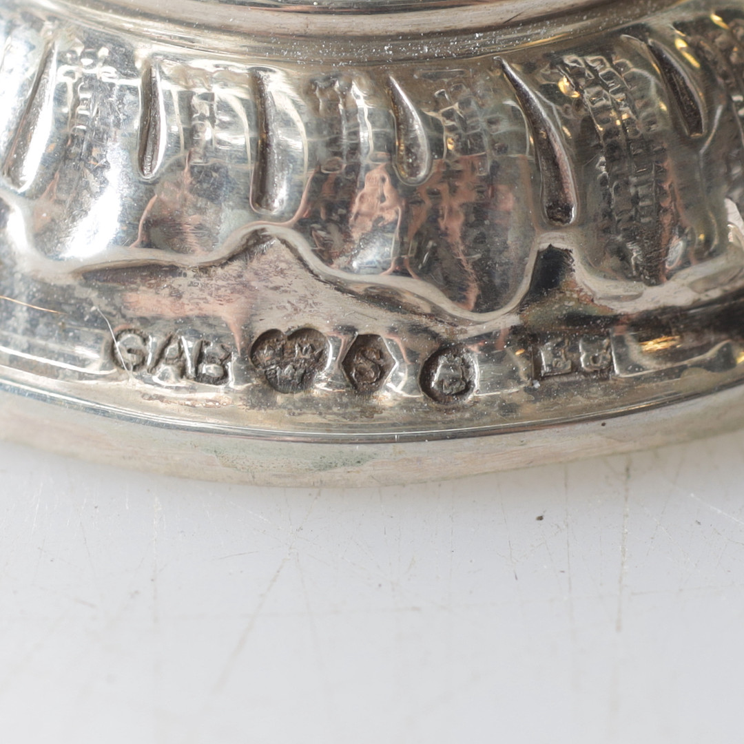 POKALER & TUMLARE, 7 st, silver. Totalvikt ca 274,9 gram.