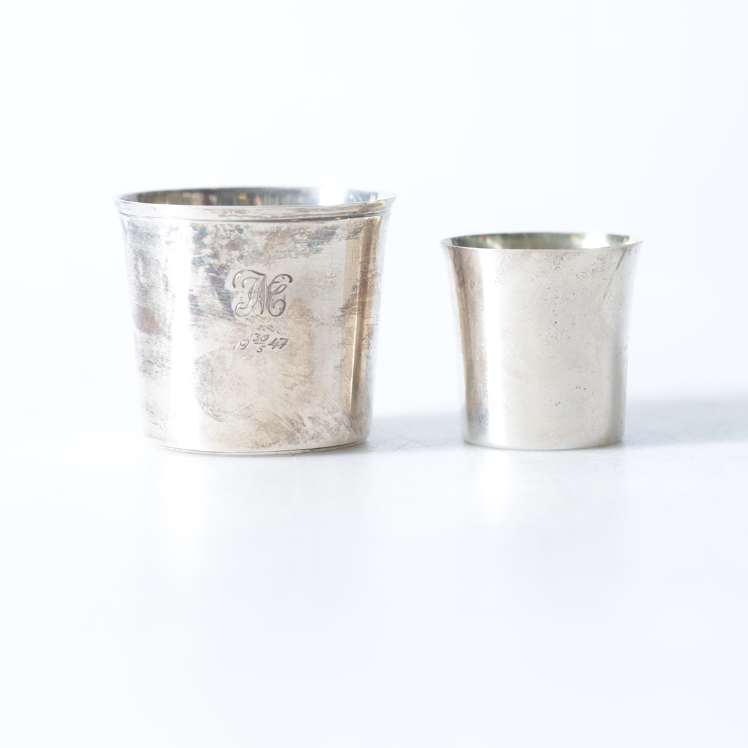 POKALER & TUMLARE, 7 st, silver. Totalvikt ca 274,9 gram.