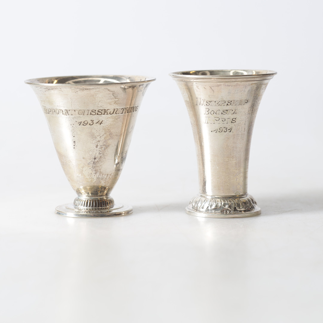 POKALER & TUMLARE, 7 st, silver. Totalvikt ca 274,9 gram.