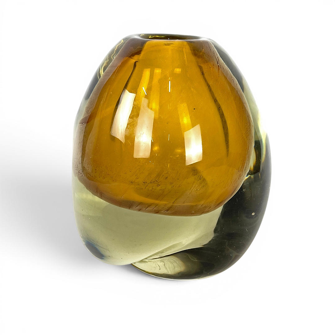 GUNNEL NYMAN. Vas, "Chiffons", glas, Nuutajärvi, signerad.
