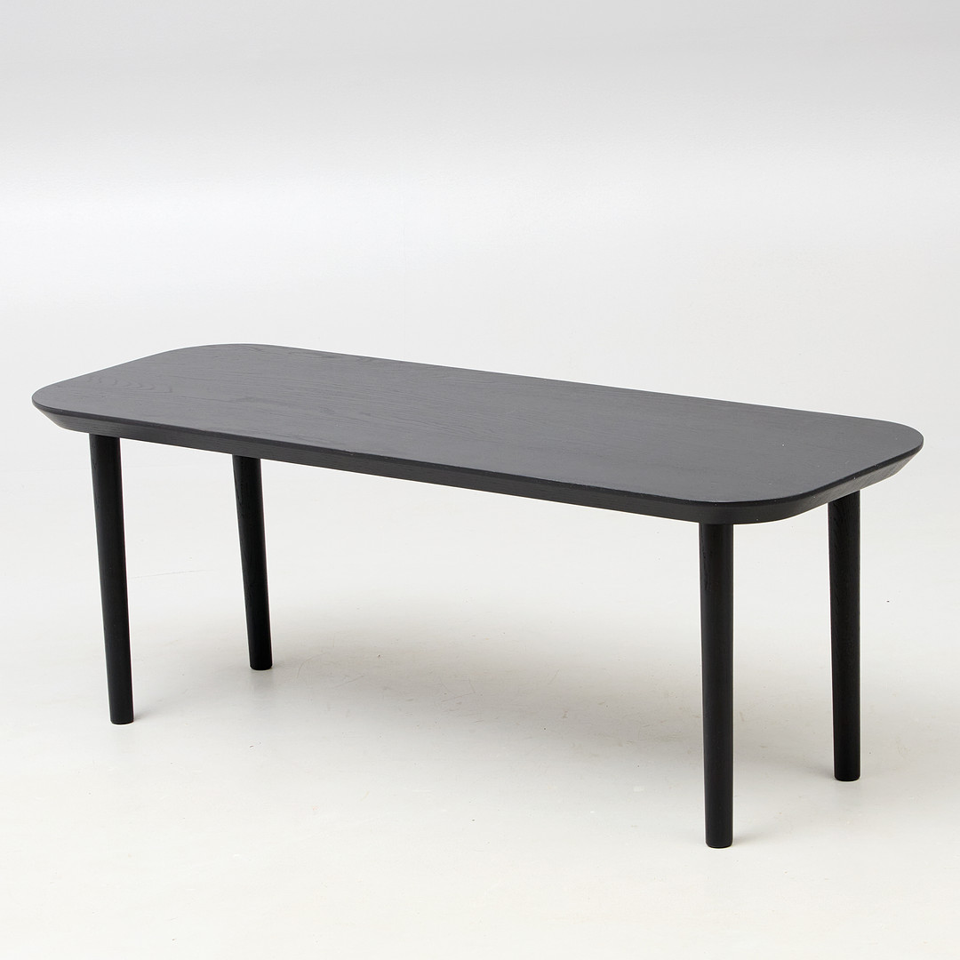 BORD, Lindebjerg design, samtida. Plakettmärkt på undersidan.