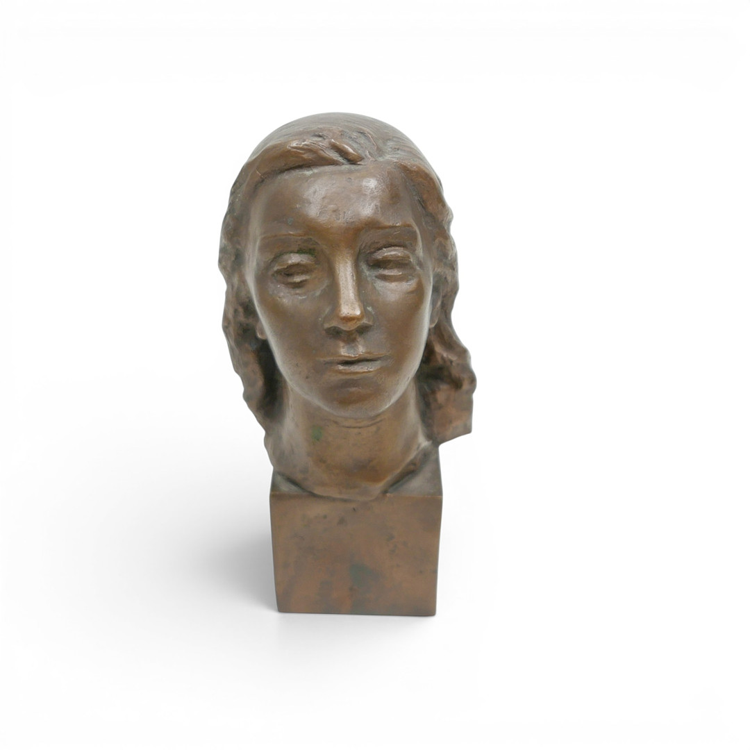 BRATISLAV BENDA (1897 - 1983): BUST OF A WOMAN.