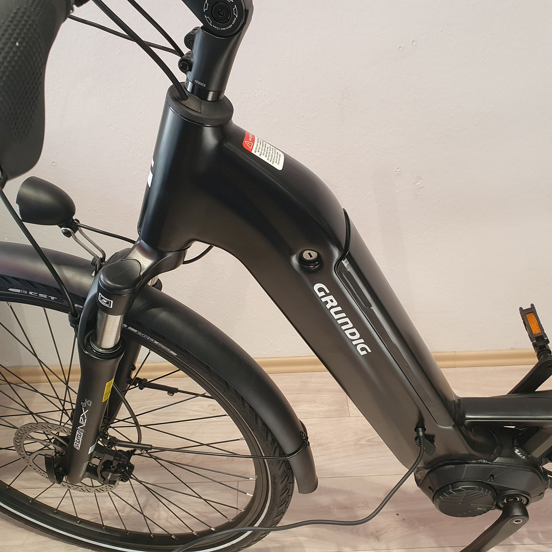 GRUNDIG GCB-1 E-Bike Schwarz, Shimano 9-Gang.