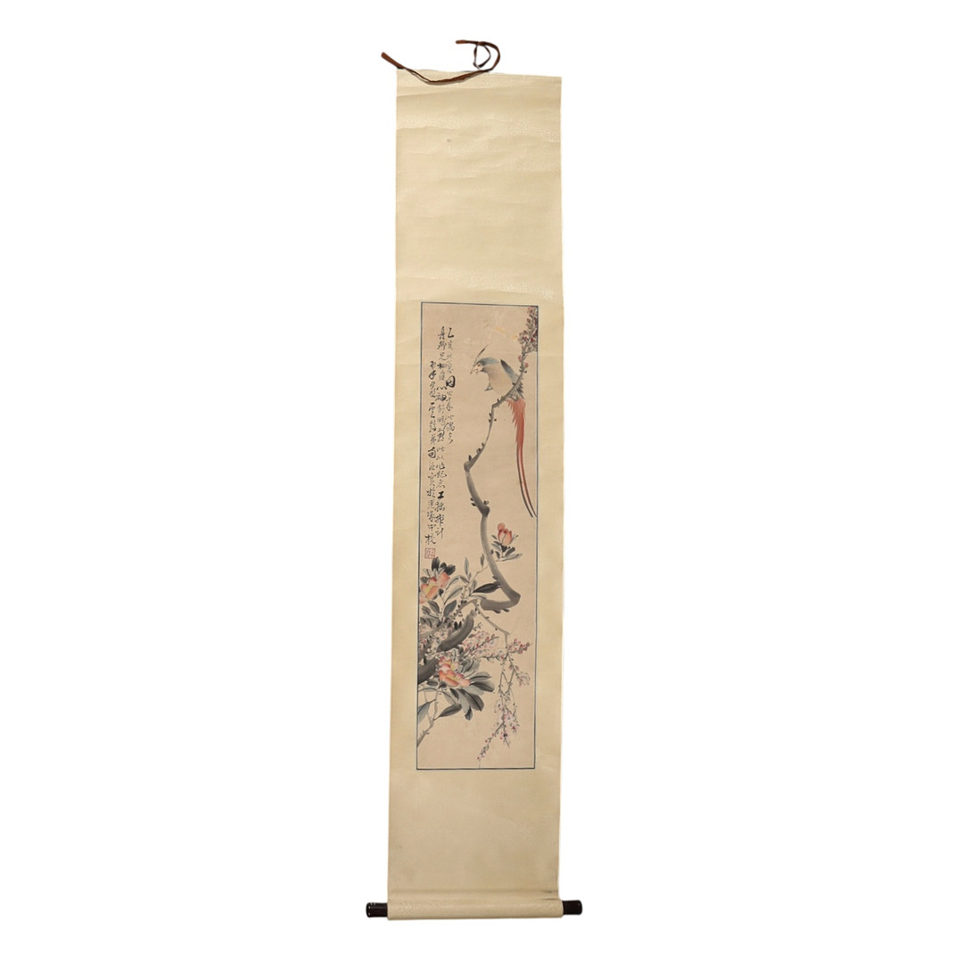 Kinesisk scroll, fugl på blomstrende træ, gouache på papir på silke, 1900-tallet.