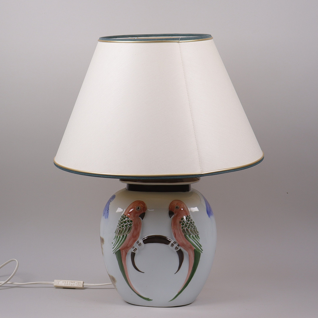BORDSLAMPA, porslin, B&B Oriental Import AB, 1900-talets andra hälft.