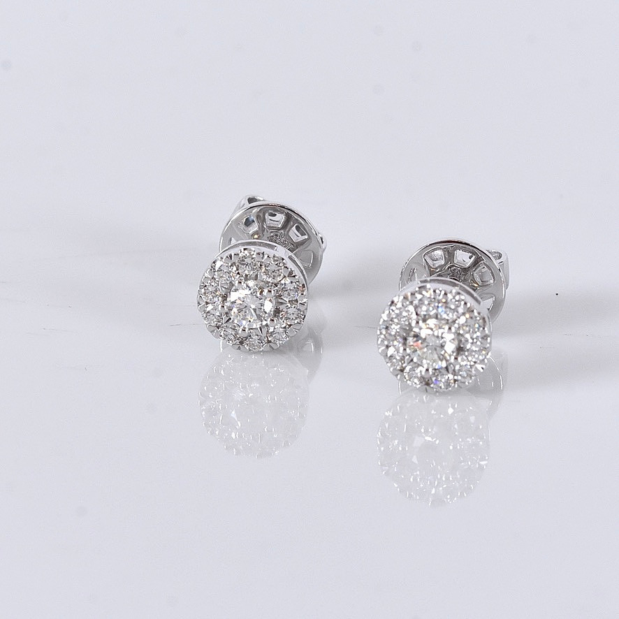 DIAMANTÖRHÄNGEN, ett par, totalt 0,42ct, vitguld, 18K.