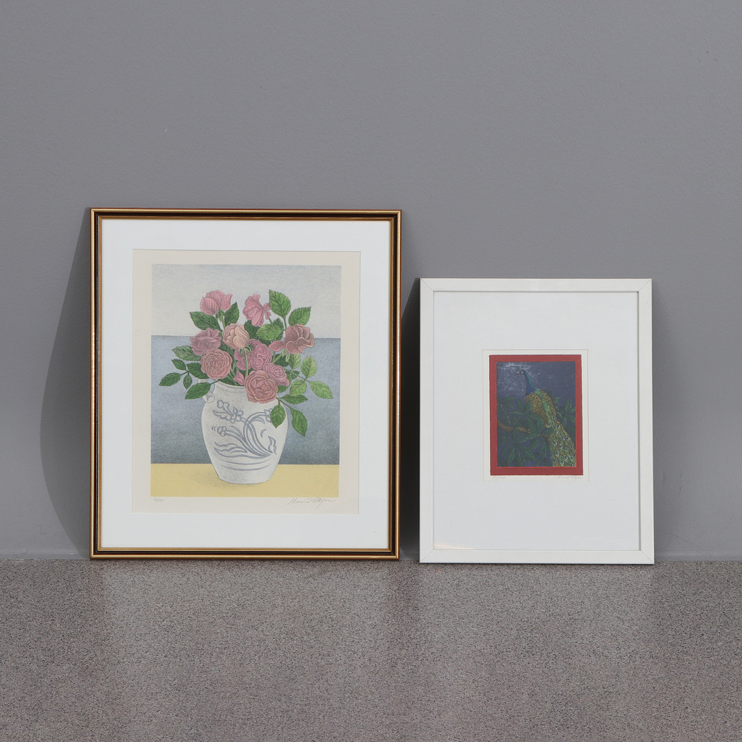 MARIA HILLFON. Litografier, två st. Stilleben med rosor resp. påfågel. Signerade.