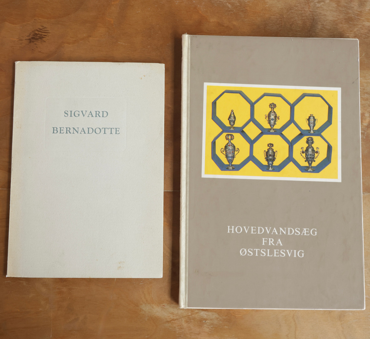 SIGVARD BERNADOTTE. "Hovedvandsæg fra Østslesvig" m.fl. (2).