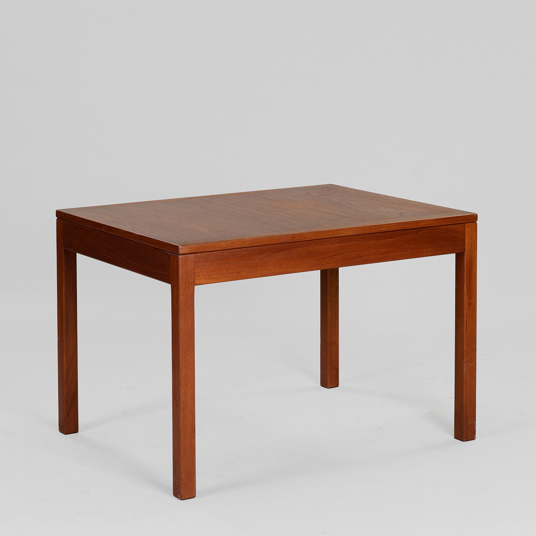 BØRGE MOGENSEN. Sofabord - sidebord af teak. model 5365 Fredericia furniture Danmark.