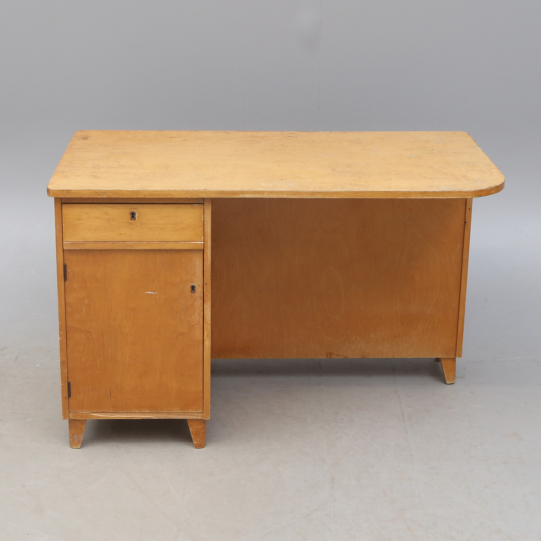 SKRIVBORD, ljus björk, ca 1930.