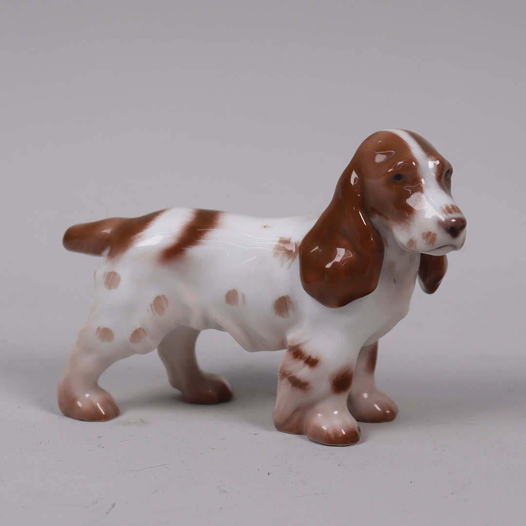 SVEND JESPERSEN. för Bing & Gröndahl. figurin #2172, cockerspaniel i porslin.