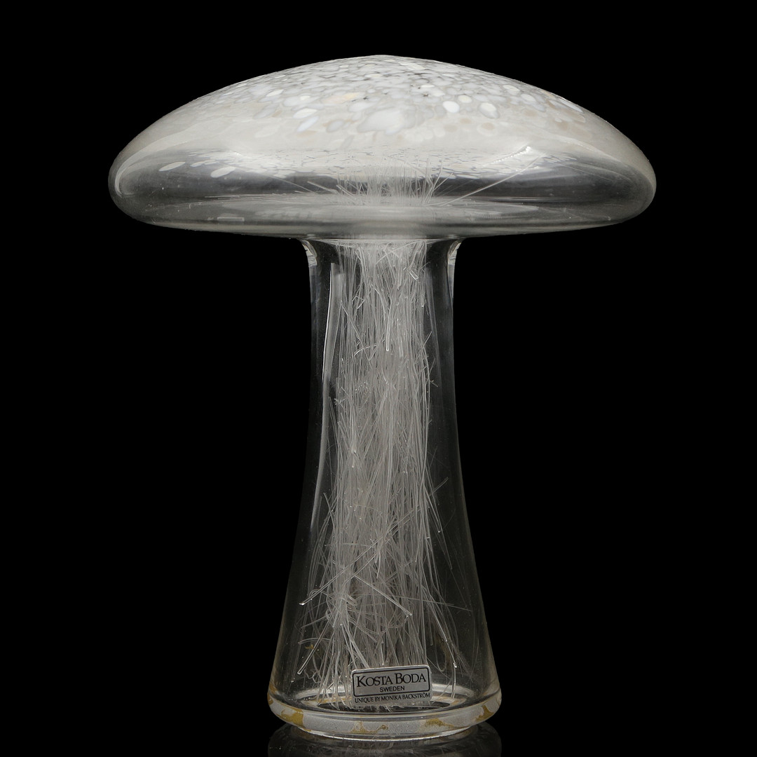MONICA BACKSTRÖM. SVAMP I GLAS "UNIQUE", ATELJÉ KOSTA BODA, SIGNERAD.
