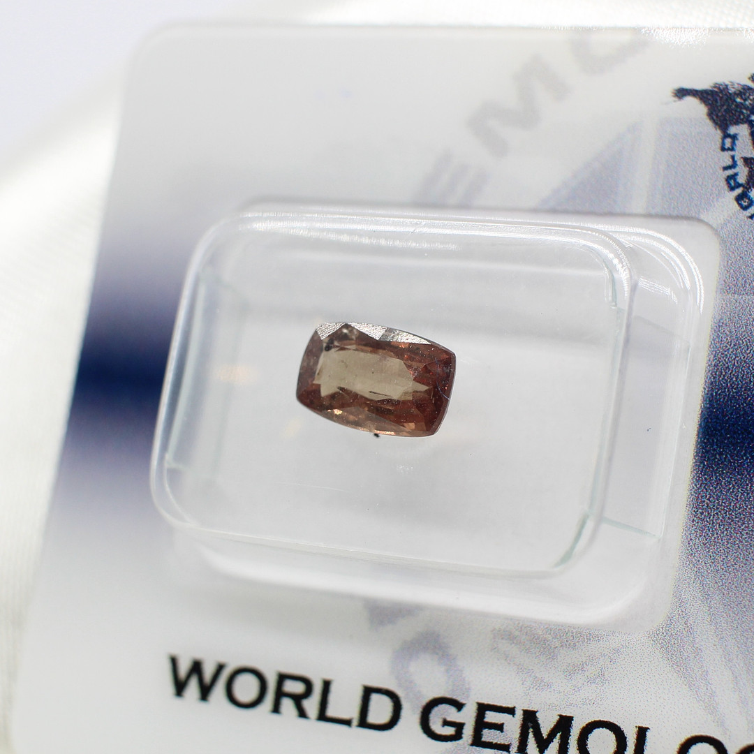 LOOSE CERTIFIED GARNET 1.48CT.