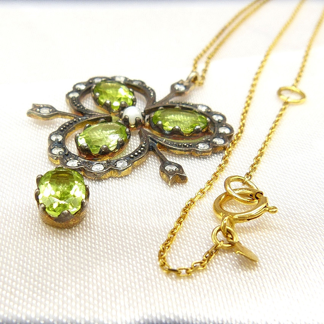 DIAMOND, PERIDOT & PEARL NECKLACE.