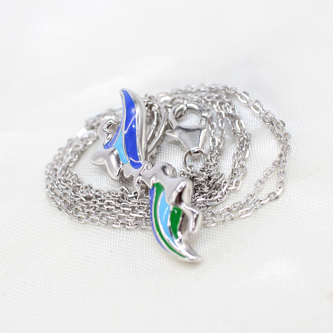 SILVER (925) & ENAMEL "WAVE" NECKLACE.