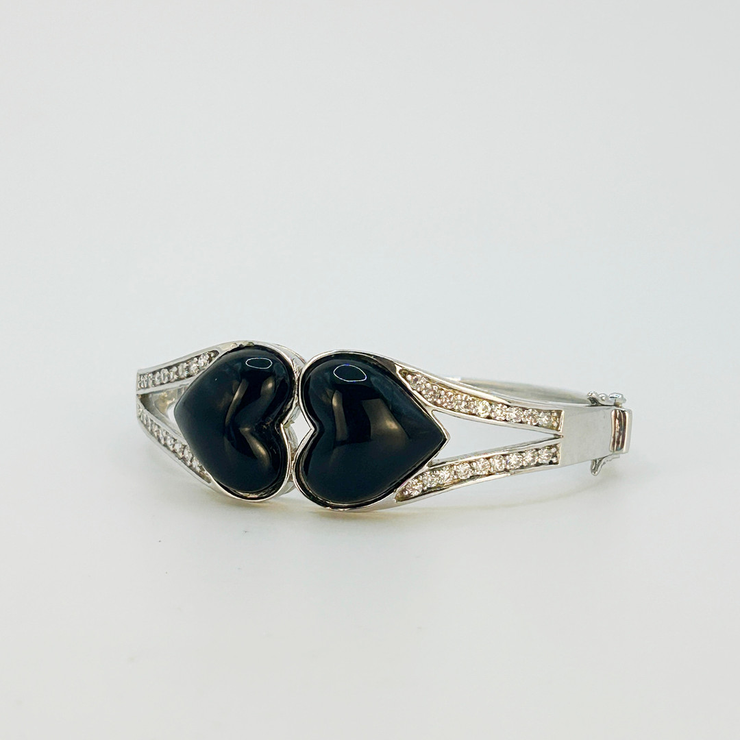 HEAVY 925 SILVER HEART BANGLE.
