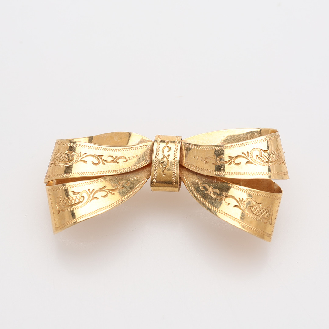 Brosch 18K guld, 5,8 g.