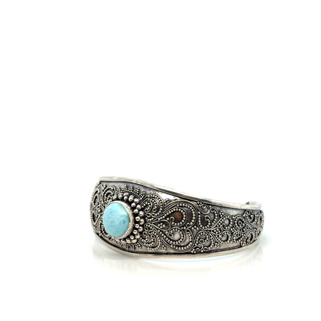 SILVERARMRING med ljusblå sten.