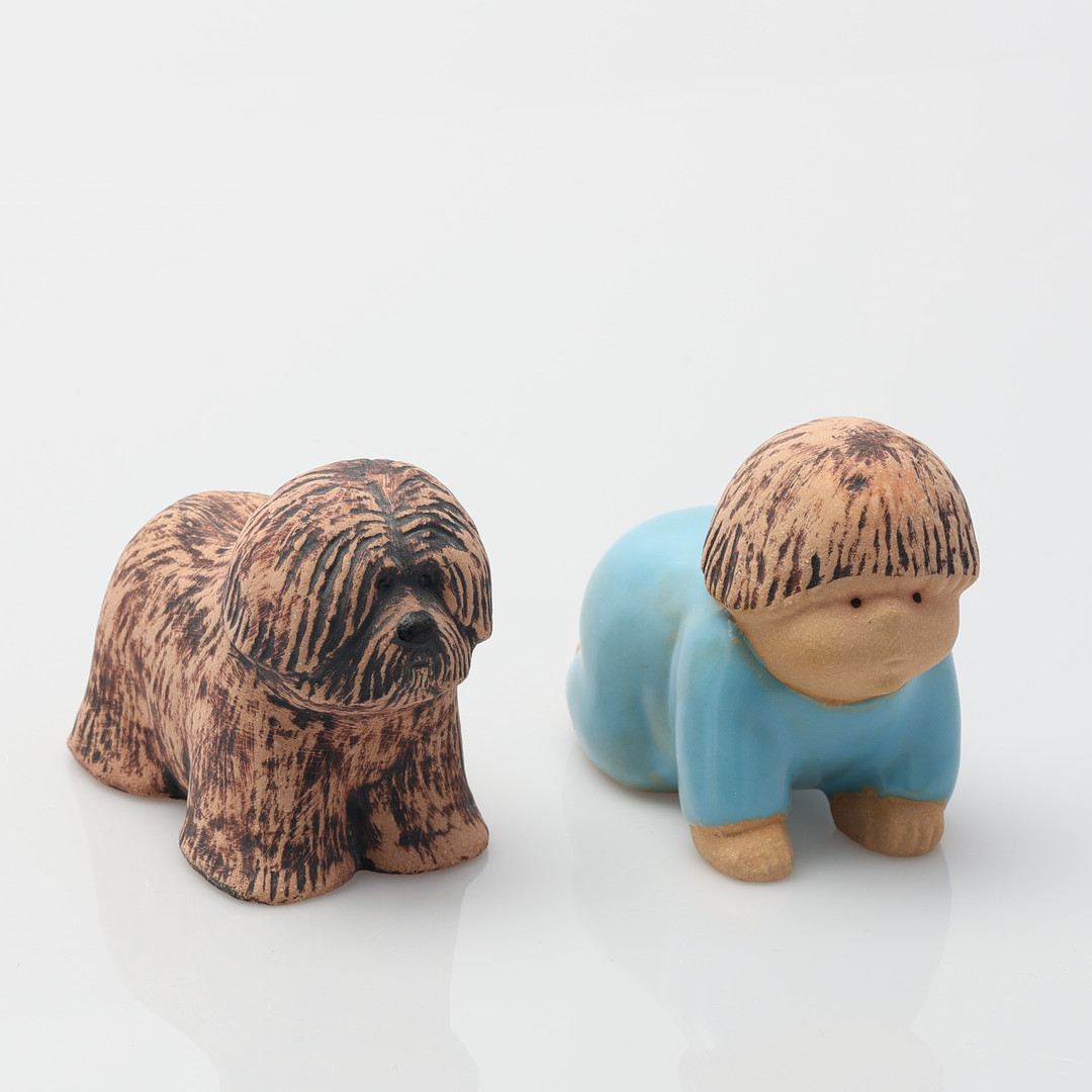 LISA LARSON. Skulpturer / figuriner, 2 stycken, "Ruben och Rufus", stengods, signerade Lisa L Sweden.