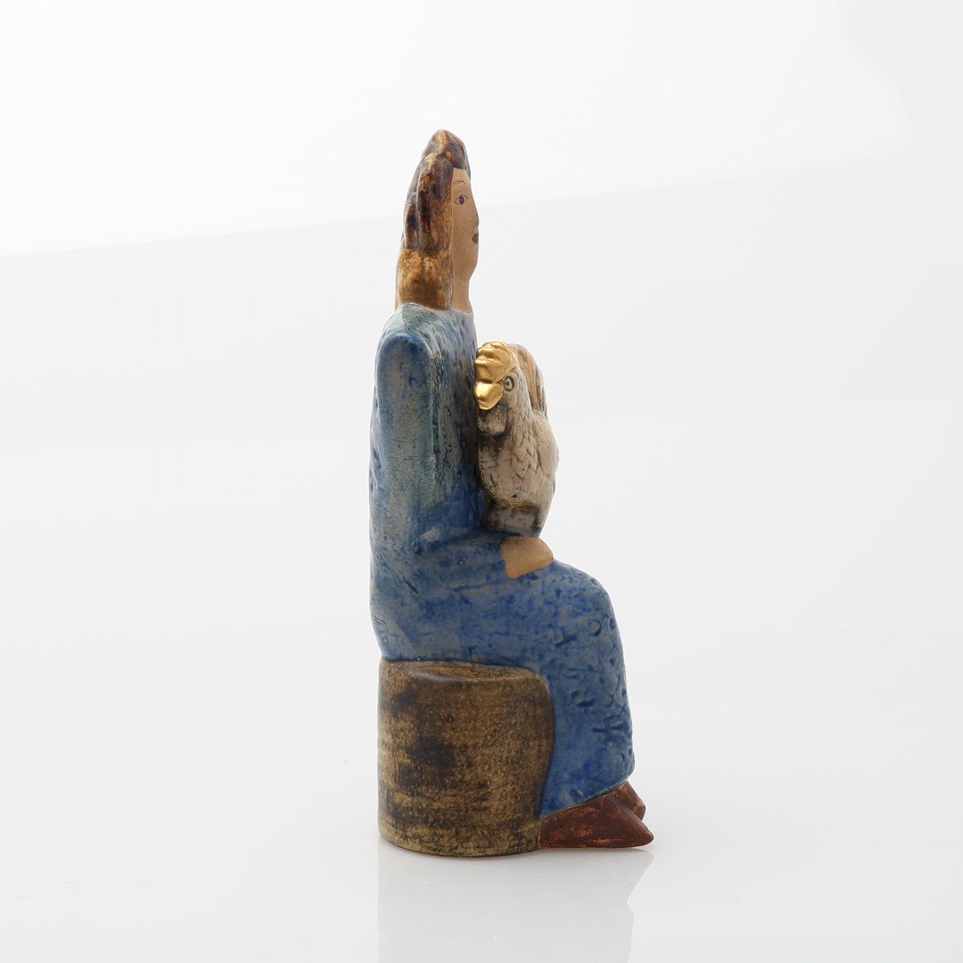 LISA LARSON. Skulptur / figurin, "Damen med tupp", unikat, stengods, signerad LISA L SWEDEN.
