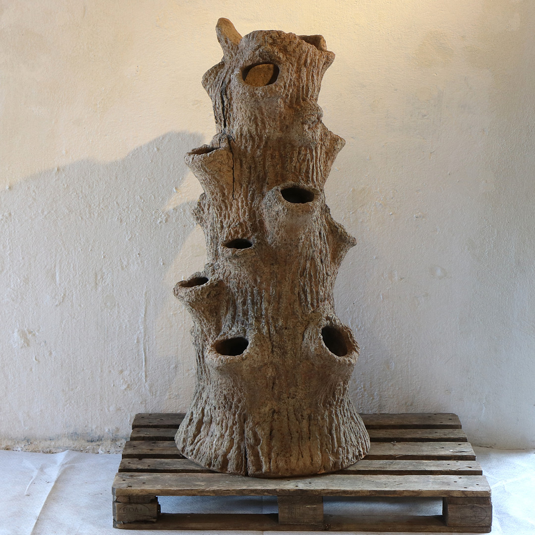 HÖGANÄS, TRÄDGÅRDSSTUBBE. Oglaserat stengods. 1800-tal. Med 16 hål för växter.