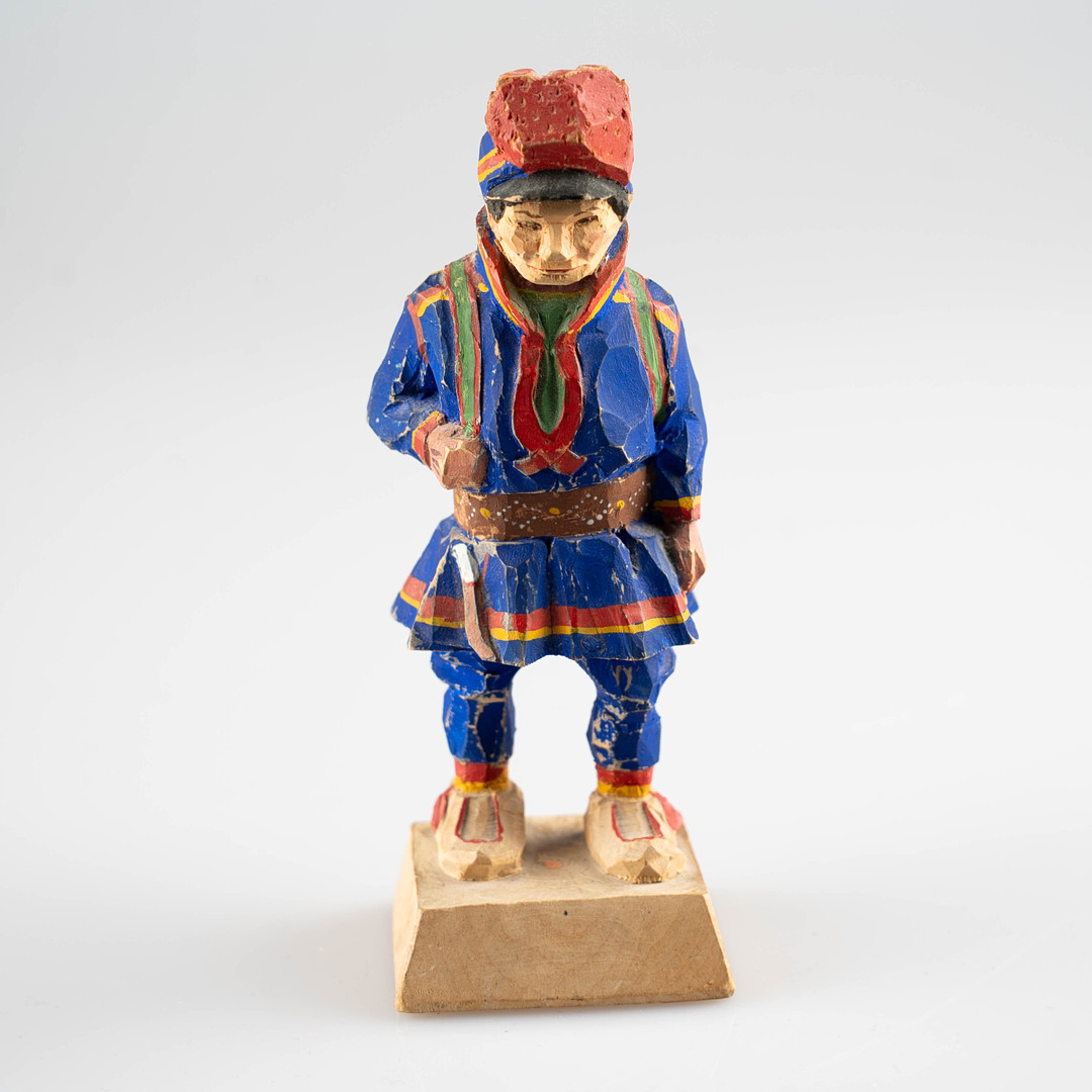 BENGT FRANSSON. Bemålad träskulptur "Same" Signerad 1900-tal.