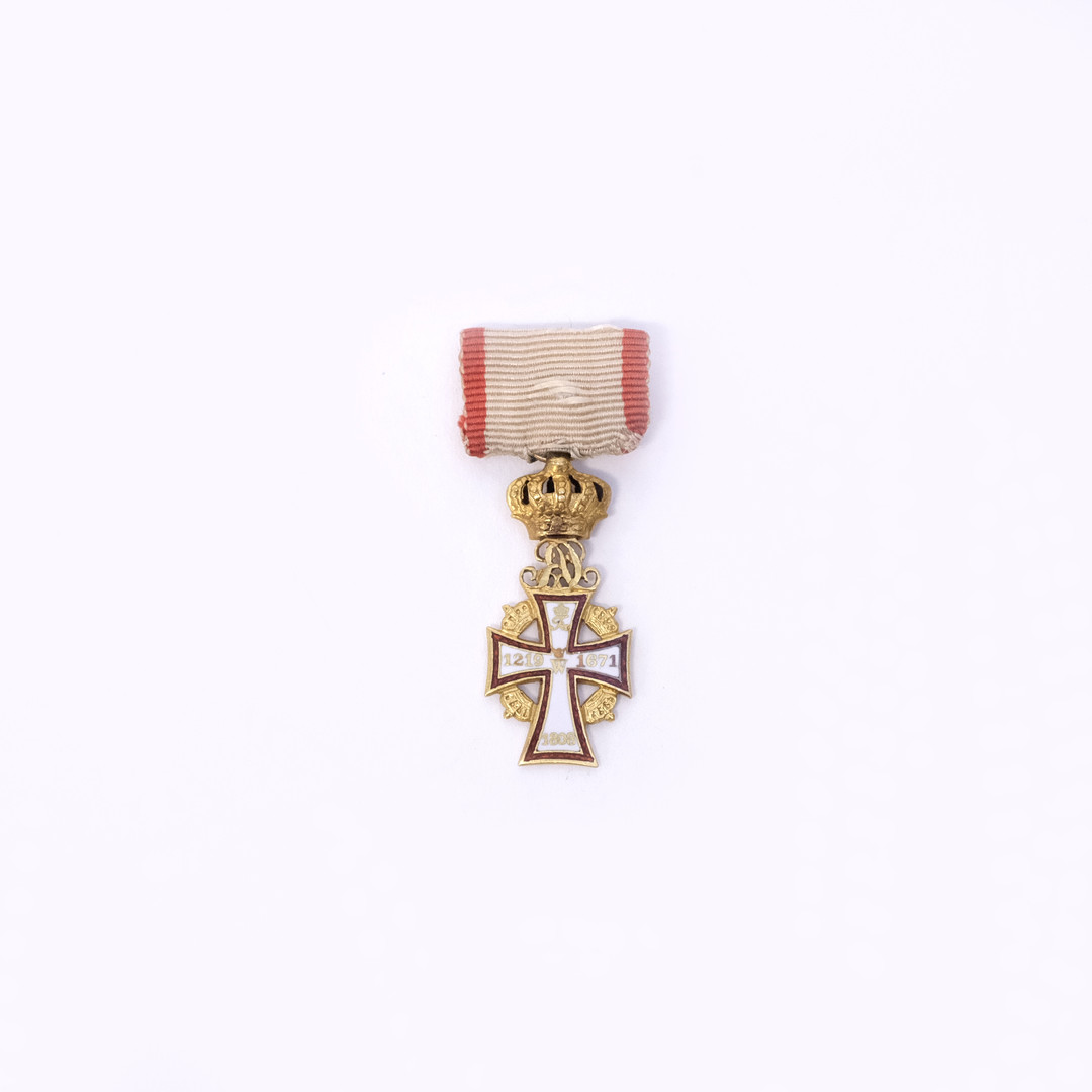 MINIATYRORDEN, 18K GULD MED EMALJ, DANNEBROGEN.