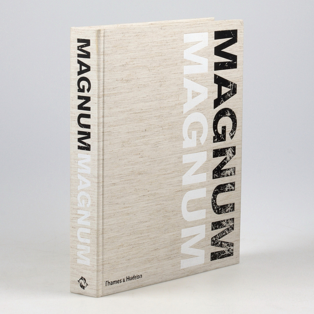 MAGNUM MAGNUM, fotobok, Thames & Hudson, London, 2007.