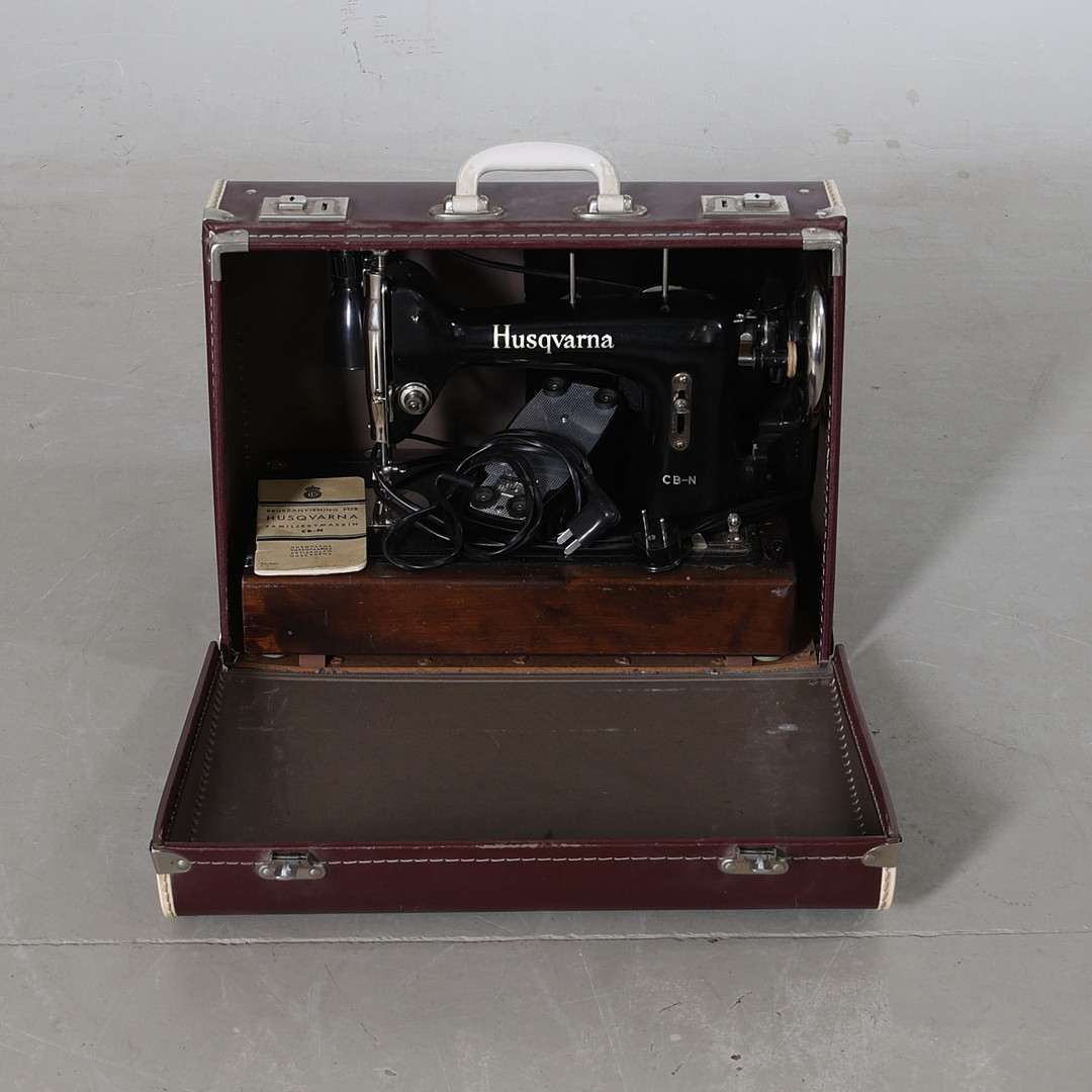 SYMASKIN, Husqvarna Vapenfabriks Aktiebolag, 1900-talets början.