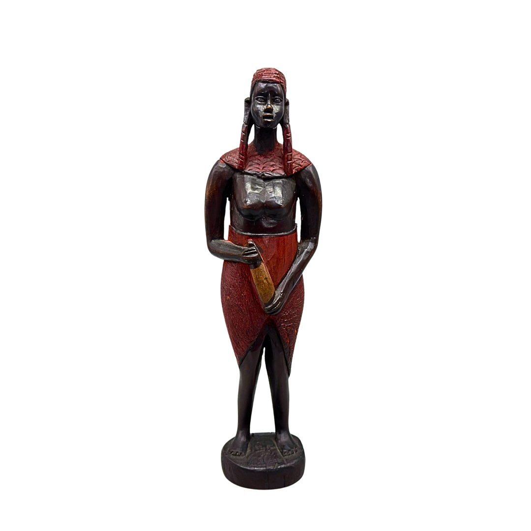 AFRIKANISCHE HOLZFIGUR EINER MASSAI-FRAU MIT FLASCHENKÜRBIS.