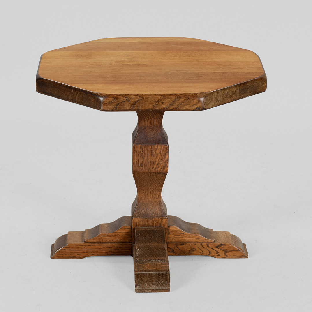 Sidebord af massivt egetræ, Danmark, 1900-tallets midte.