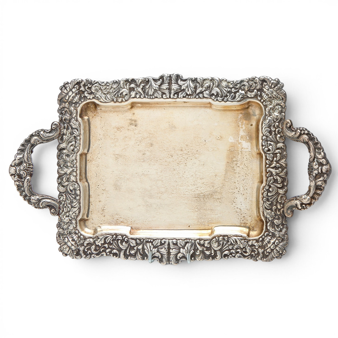 Silvery metal tray, 20th Century.