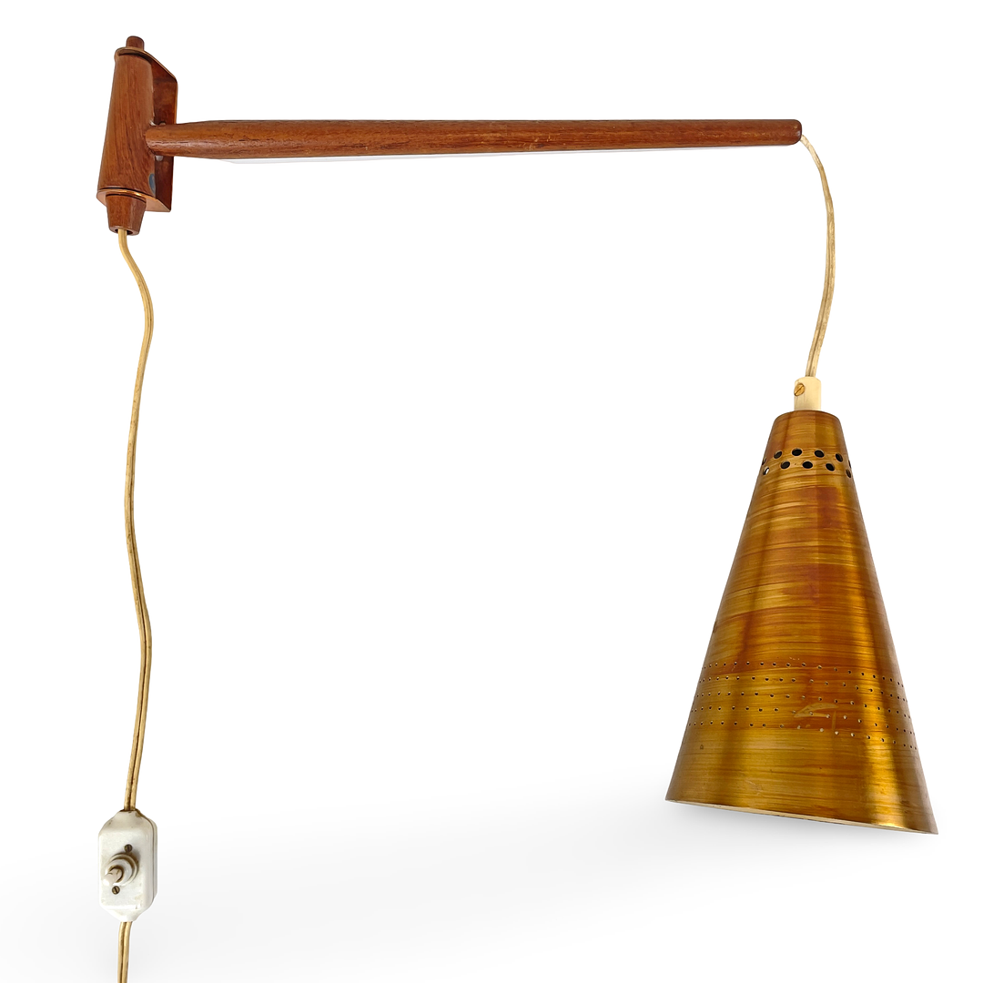 HANS-AGNE JAKOBSSON. Vägglampa, "S-1718", teak & koppar, Åhus, 1900-talets mitt.