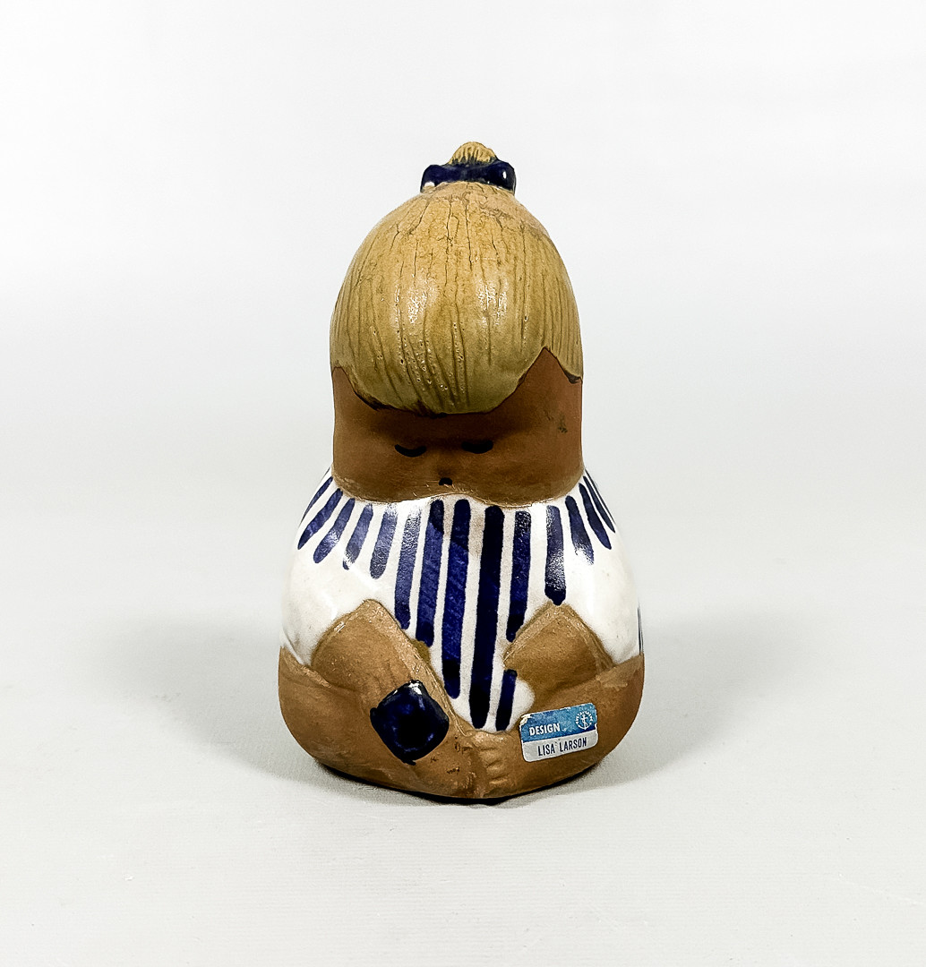 LISA LARSSON. FIGURIN, stengods, "Johanna" ur "Larsons ungar", Gustavsberg.