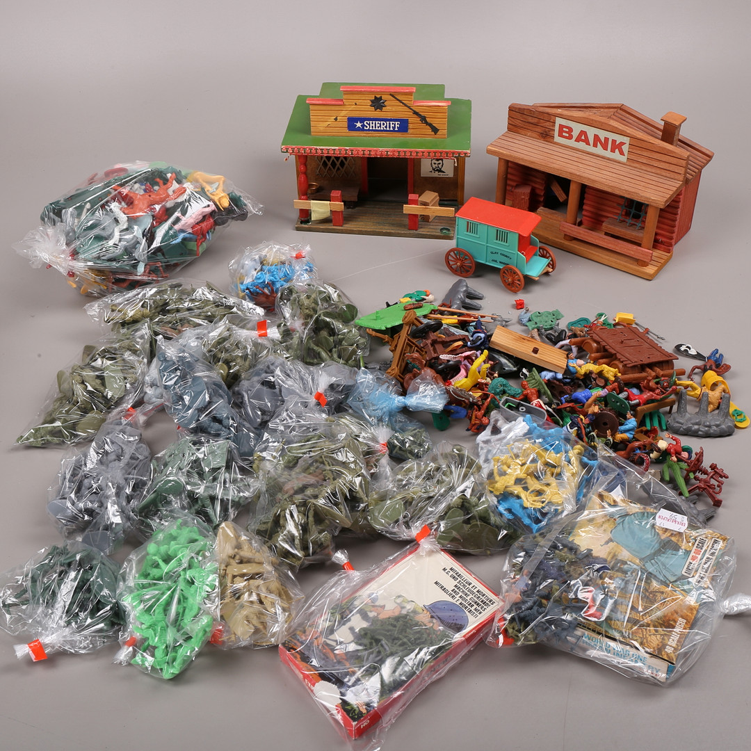 PLASTFIGURER, parti, 1970-tal.