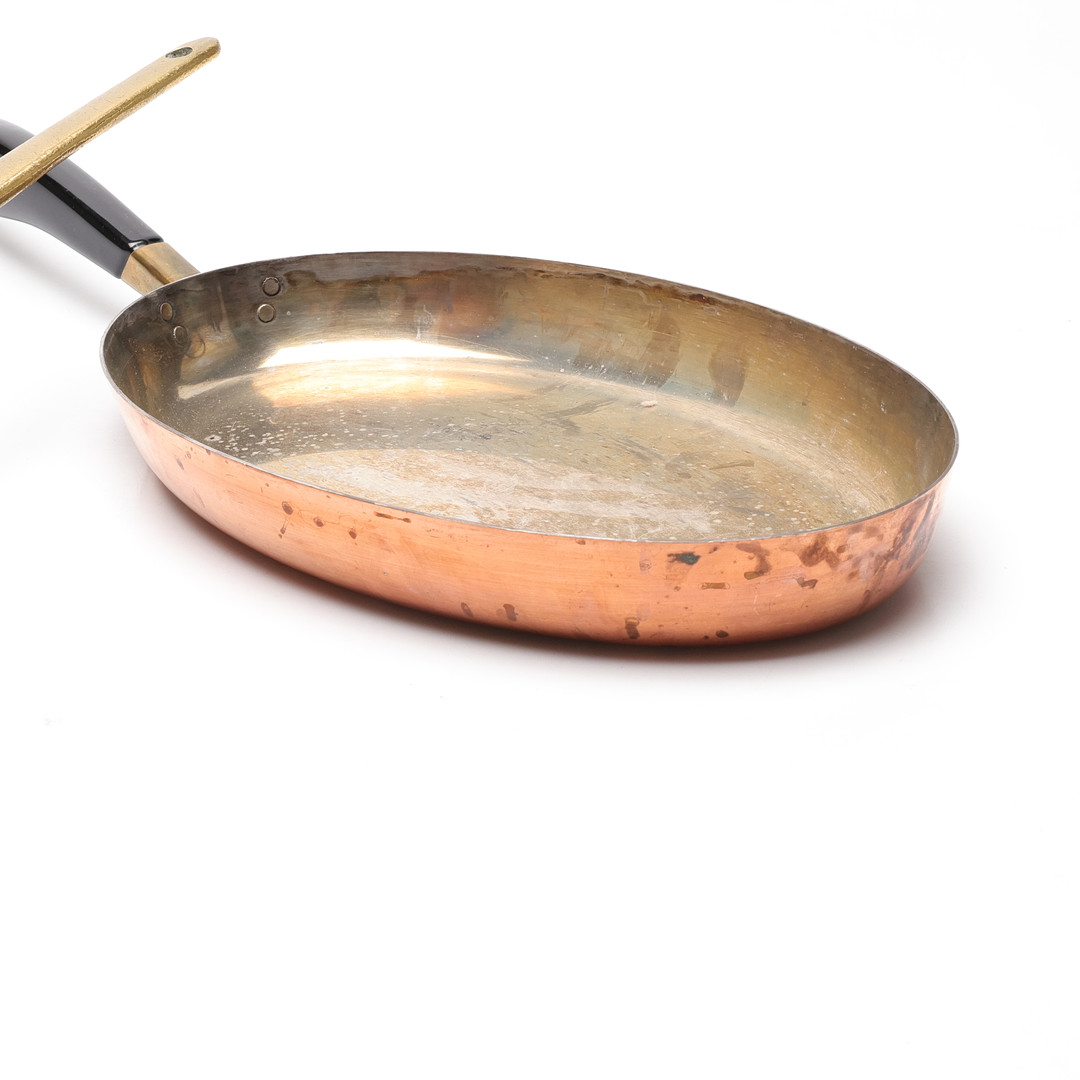 TRAKTÖRPANNOR, 2 st, koppar och mässing.