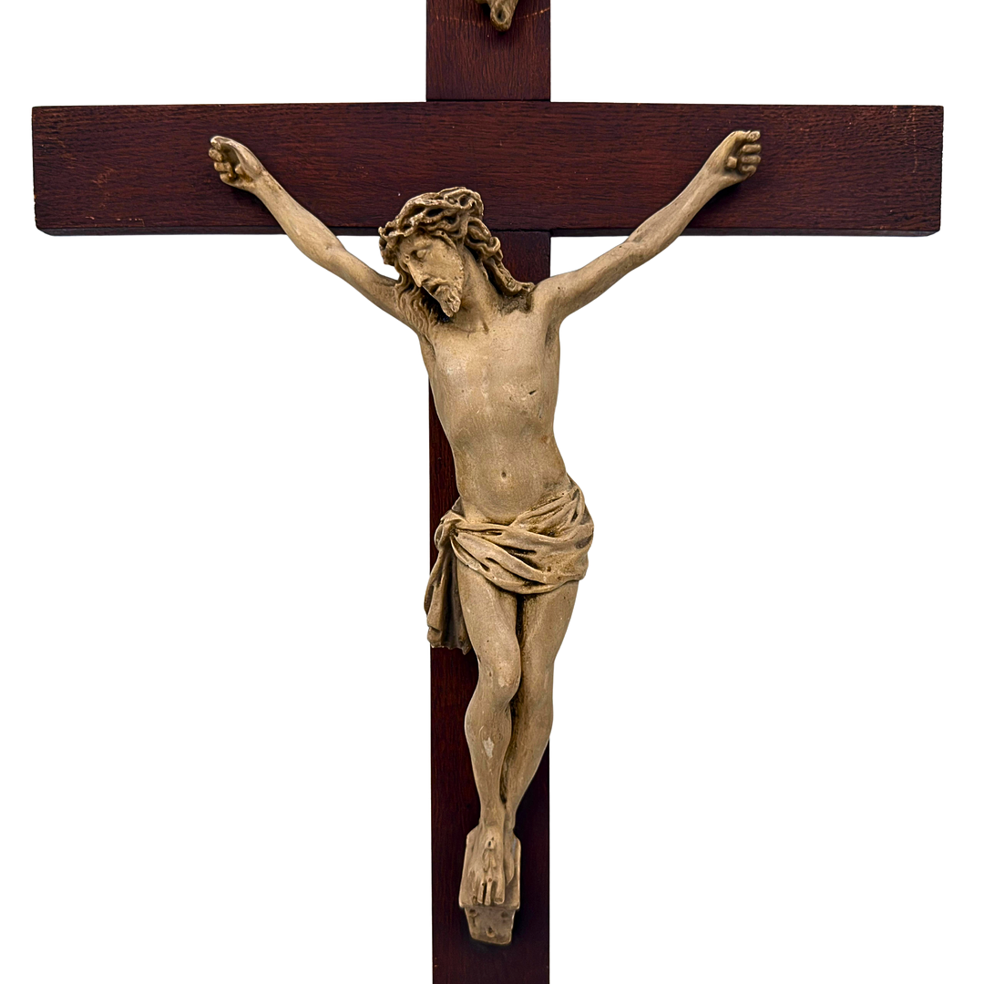 JESUSKREUZ AUS HOLZ MIT EINER DETAILLIERTEN CHRISTUSFIGUR AUS GIPS.