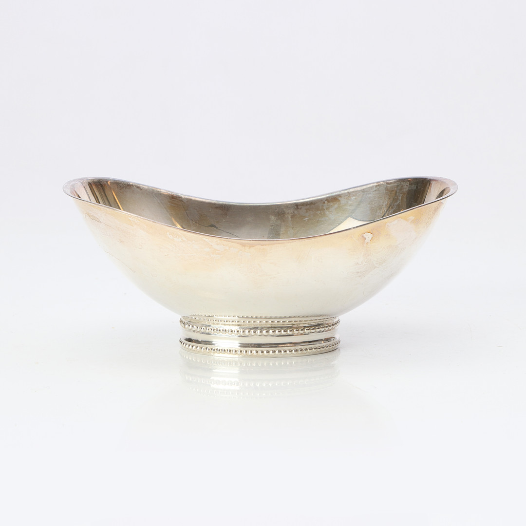VERA FERNGREN. SKÅL. Sterlingsilver. Stockholm, 1967. Vikt ca 250 gram.