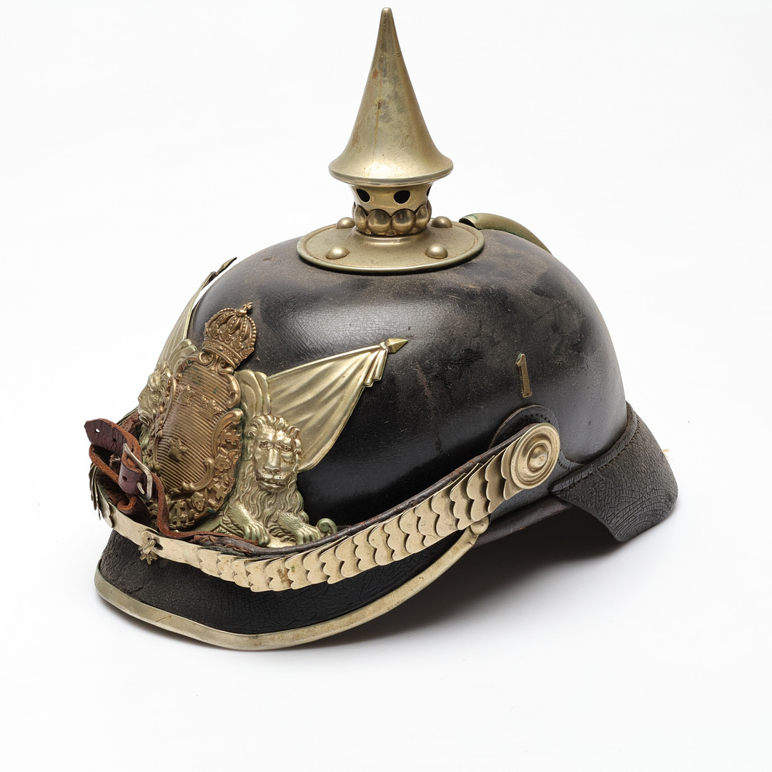 KASK, svensk, m/1887 för livgardet.