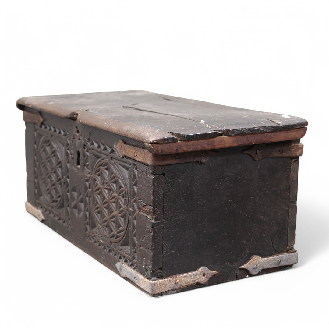 Mulberry wood chest from the North of Spain, 18th Century.