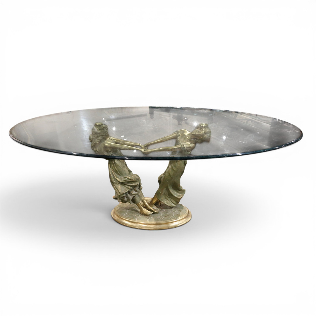 MANUEL VIDAL GRAU. Dining table.