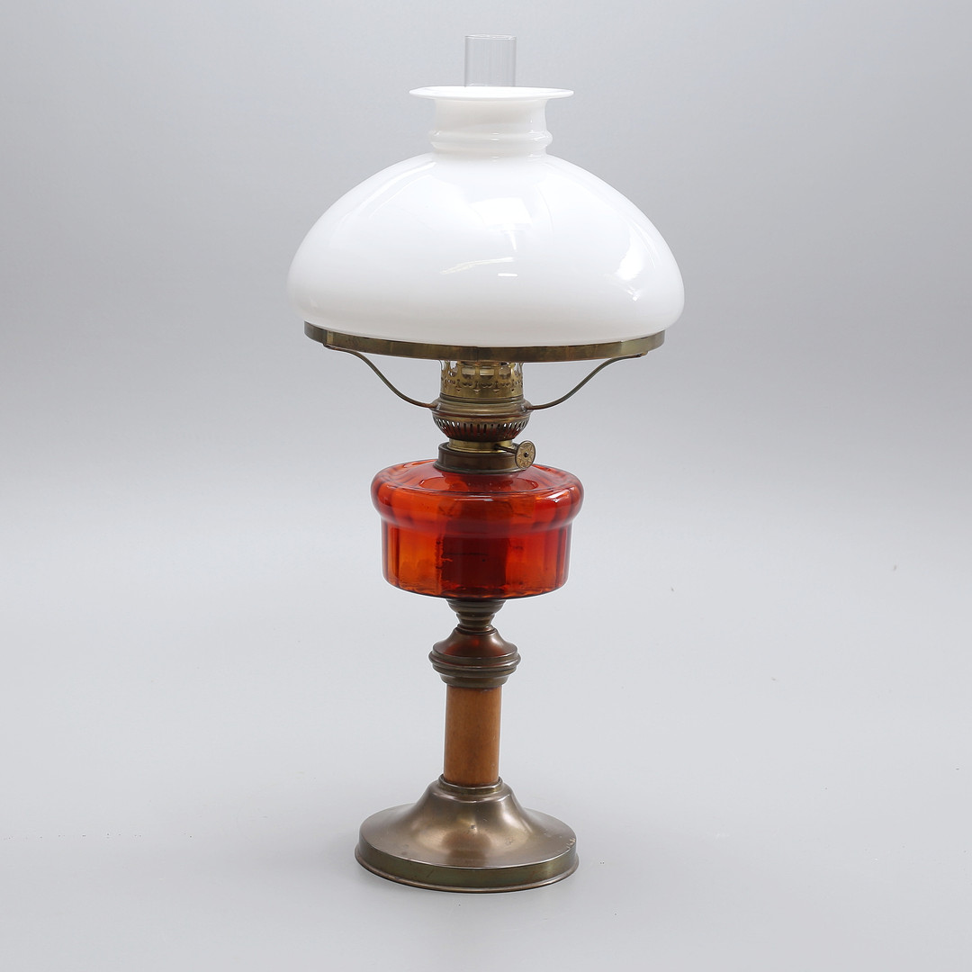 BORDSFOTOGENLAMPA, mässing/ glas, 1900-talets första hälft.