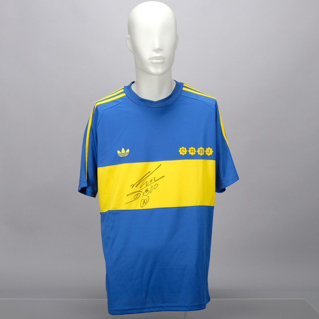 DIEGO MARADONA. Fotbollströja, Boca Juniors, Signerad.