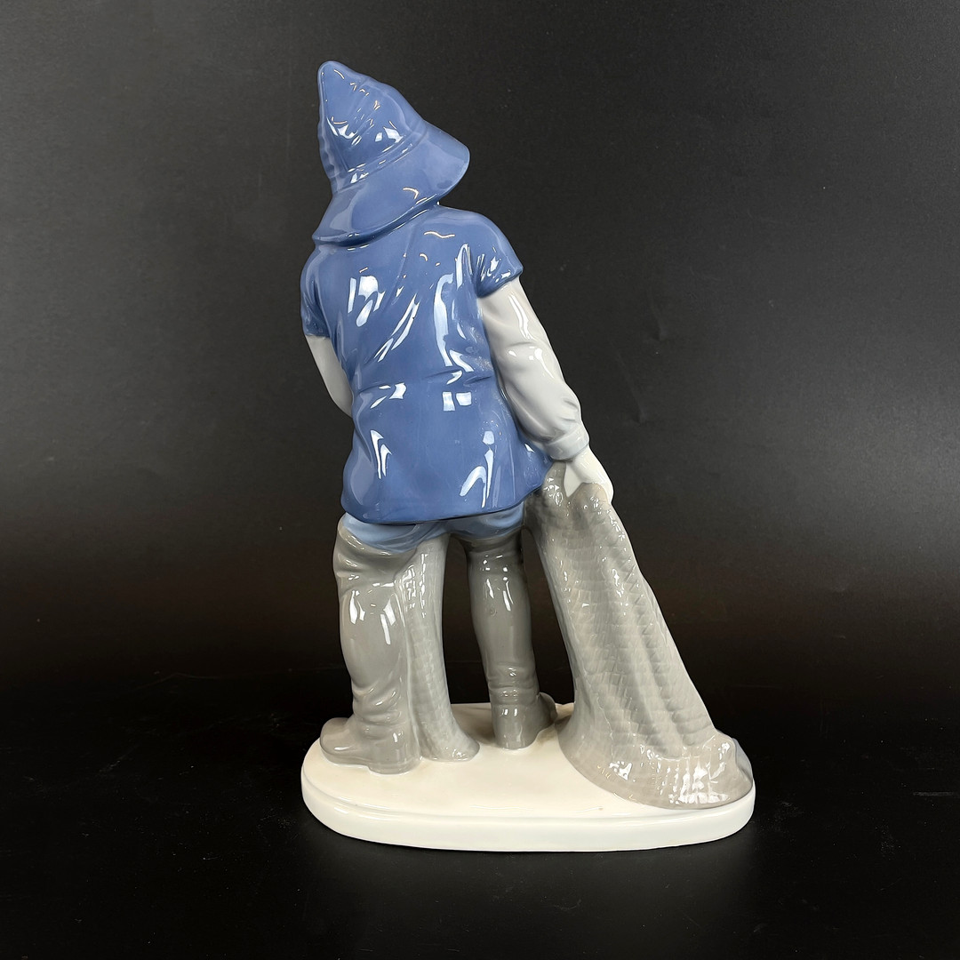 FIGURINER, 5 delar varav 4 st Wagner & Apel Porzellanfiguren, Lippelsdorf, Tyskland.
