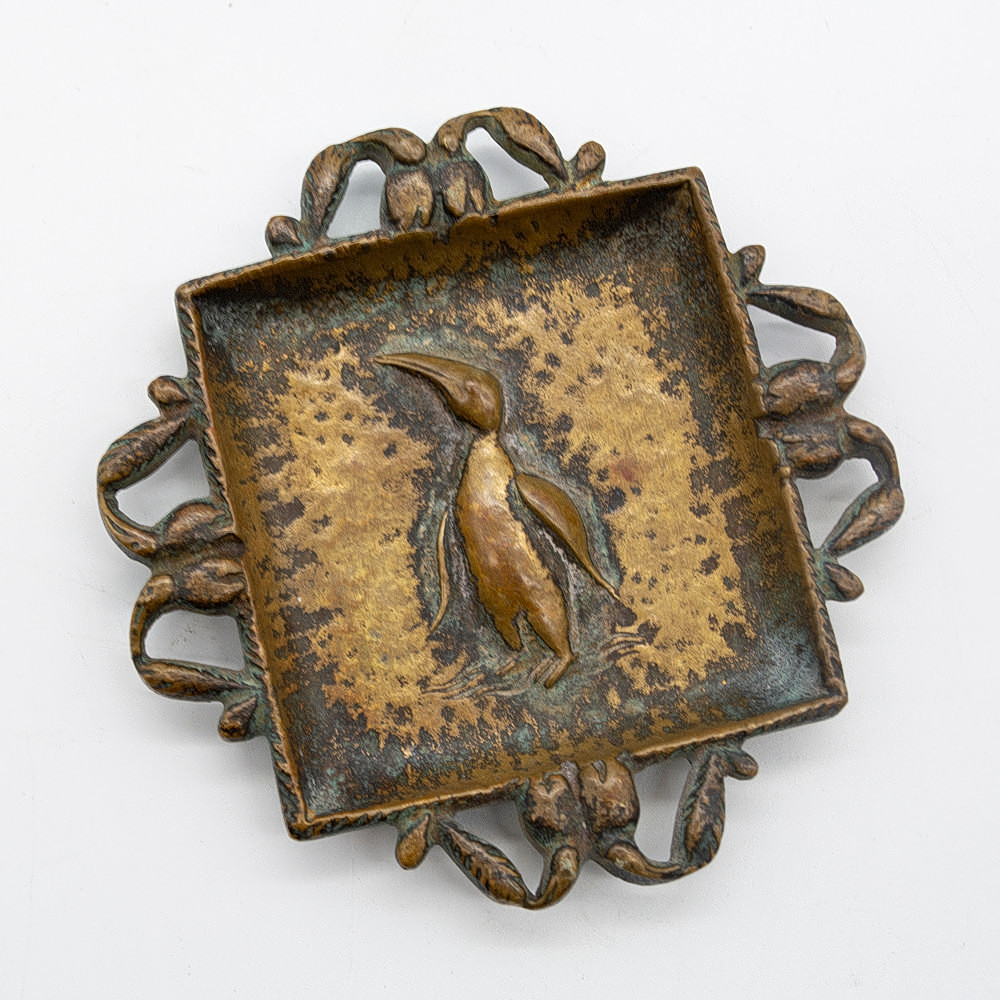 KARL HAGENAUER (1898-1956). SCHALE, WIEN, BRONZE, MOTIV: PINGUIN.